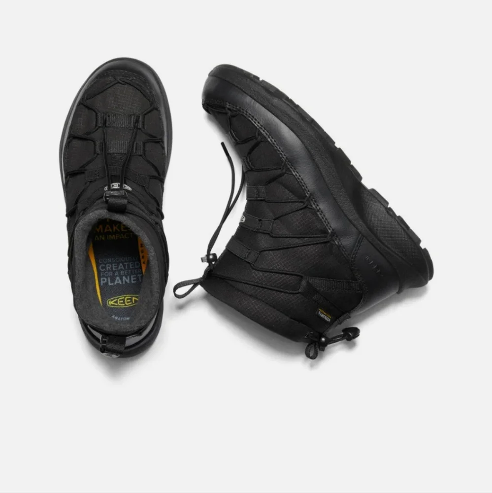 KEEN Unseen SNK Chukka Black and Red Winter Boots 8 Black Water Proof New